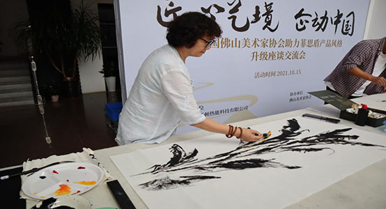 廣東著名國(guó)畫家/馬玲現(xiàn)場(chǎng)揮毫作畫